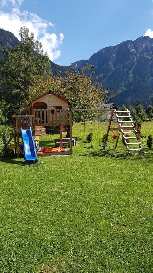 Haus Hubertus - Gaestehaus Sahler พาร์เตอเนน ภายนอก รูปภาพ